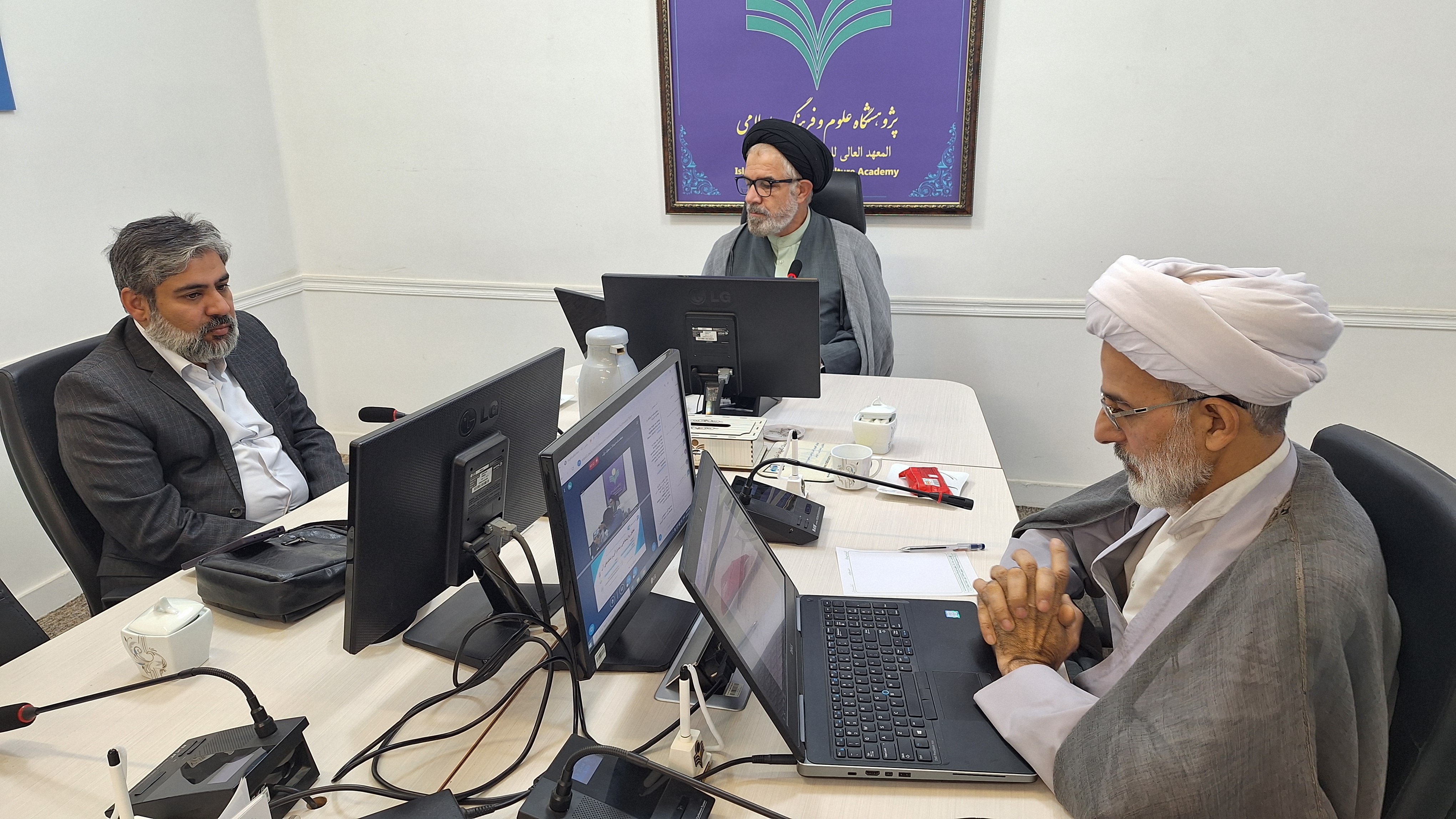 حجت الاسلام والمسلمین حسینی رامندی مطرح کرد: